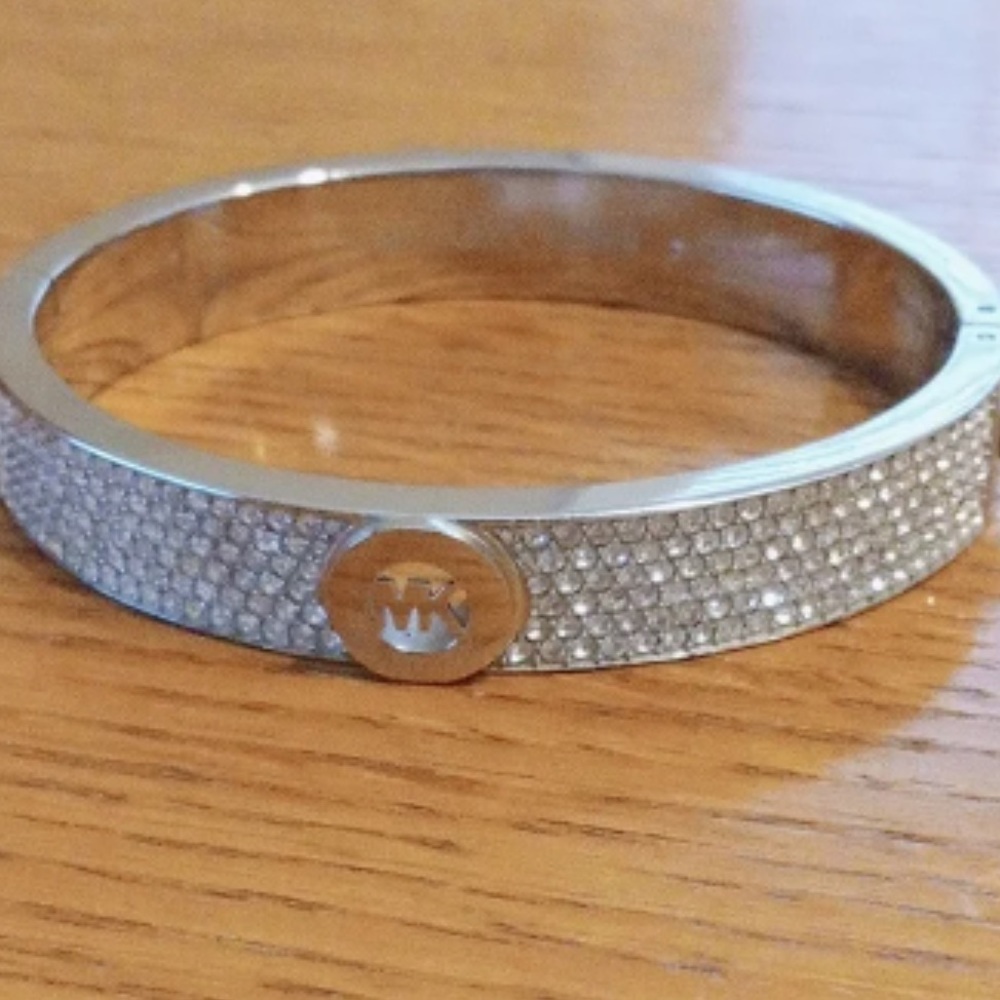 Michael Kors Rhinestone Bracelet GORGEOUS 💕